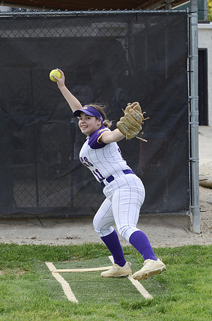 RMHS-2025-Softball_112