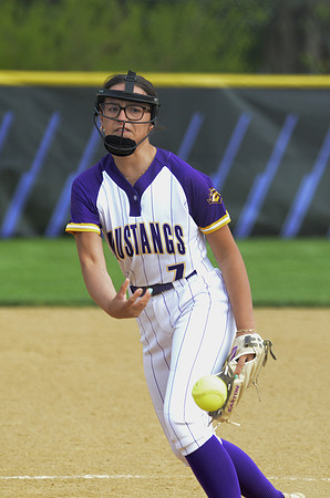 RMHS-2025-Softball_392