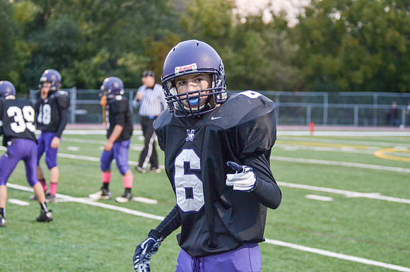 Freshman_B-FB-2013-108