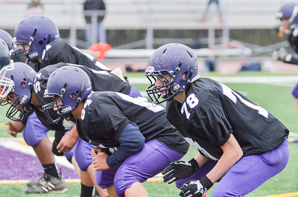 Freshman_B-FB-2013-10