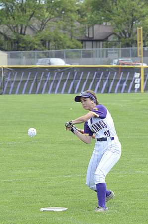 RMHS-2025-Softball_049