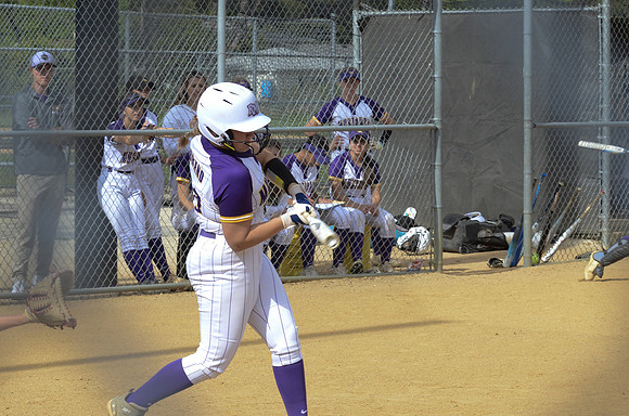 RMHS-2025-Softball_294
