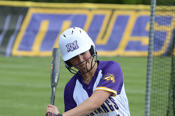 RMHS-2025-Softball_105