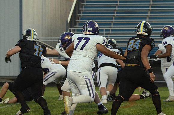 RMHS-2024-Varsity_1138