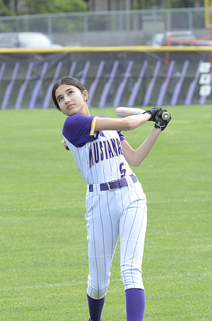 RMHS-2025-Softball_052