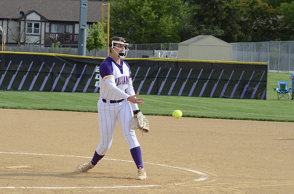 RMHS-2025-Softball_327