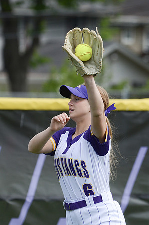 RMHS-2025-Softball_008