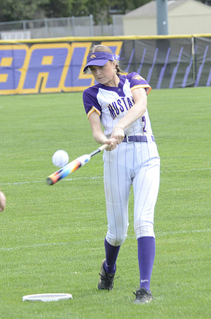 RMHS-2025-Softball_090