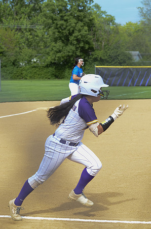 RMHS-2025-Softball_271
