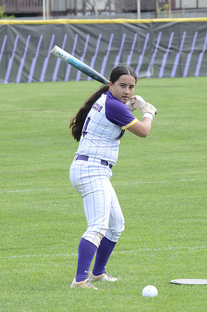 RMHS-2025-Softball_059