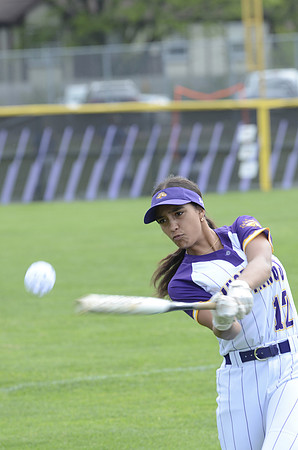 RMHS-2025-Softball_036