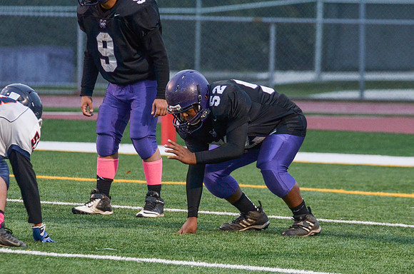 Freshman_B-FB-2013-102