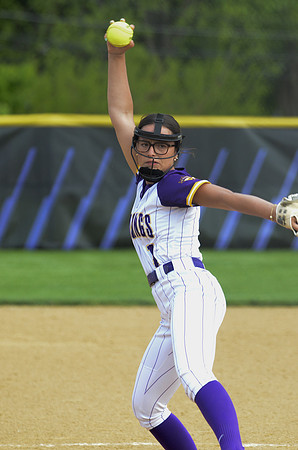 RMHS-2025-Softball_391