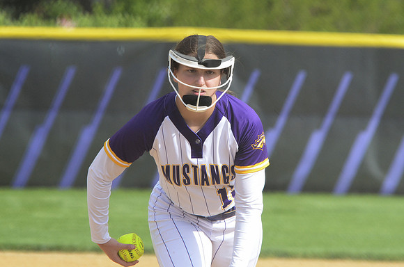 RMHS-2025-Softball_329