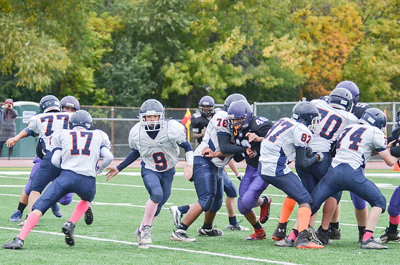 Freshman_B-FB-2013-24