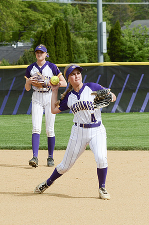 RMHS-2025-Softball_154