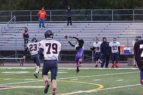 Freshman_B-FB-2013-117