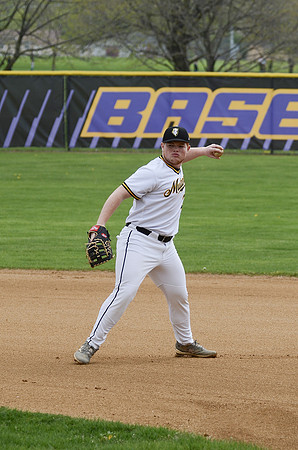 RMHS-2024-Varsity_Baseball-0008