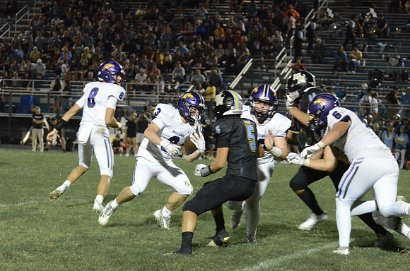 RMHS-2024-Varsity_1235