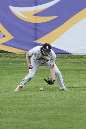 RMHS-2024-Varsity_Baseball-0015