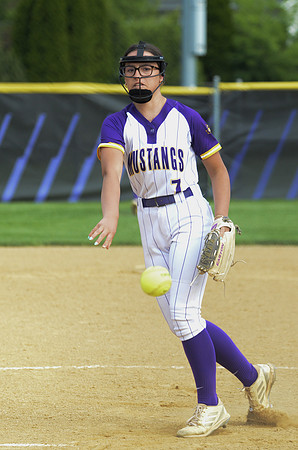 RMHS-2025-Softball_398