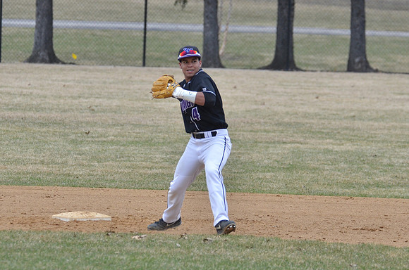 RMHS-Baseball_2014-007