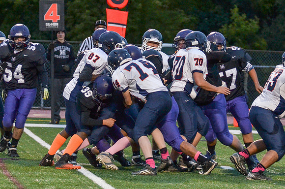 Freshman_B-FB-2013-123