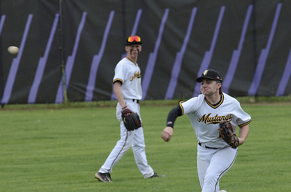 RMHS-2024-Varsity_Baseball-0012