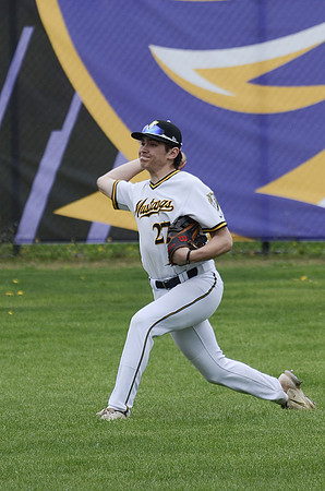 RMHS-2024-Varsity_Baseball-0019