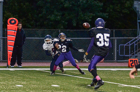 Freshman_B-FB-2013-141