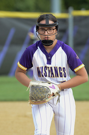 RMHS-2025-Softball_400