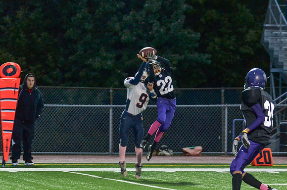 Freshman_B-FB-2013-139