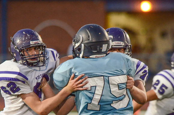 RMHS-SophomoreFB-2013-134