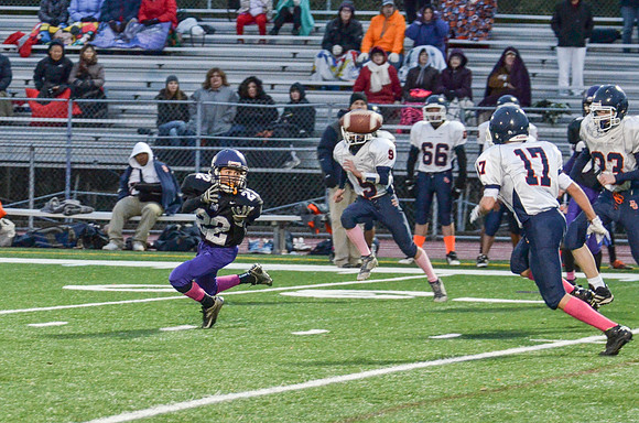 Freshman_B-FB-2013-125