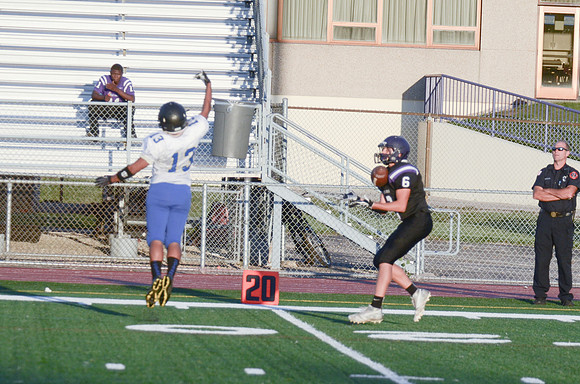 RMHS-SophomoreFB-2013-157