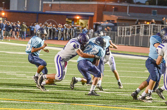RMHS-SophomoreFB-2013-138