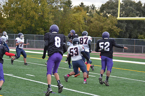 Freshman_B-FB-2013-31