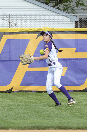 RMHS-2025-Softball_254