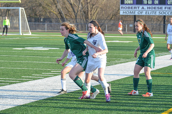 RMHS-Girls Soccer_2014-014