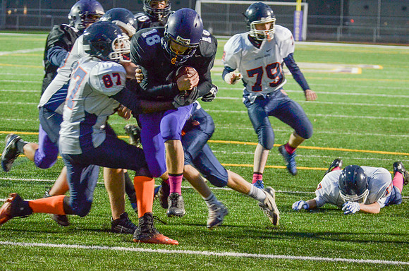Freshman_B-FB-2013-145